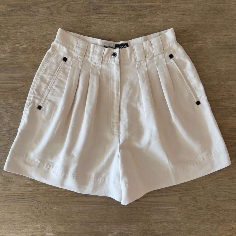 Jamie Sadock Vintage Classic High-rise Pleated Golf Shorts-Microsuede-Ivory-Sz 8